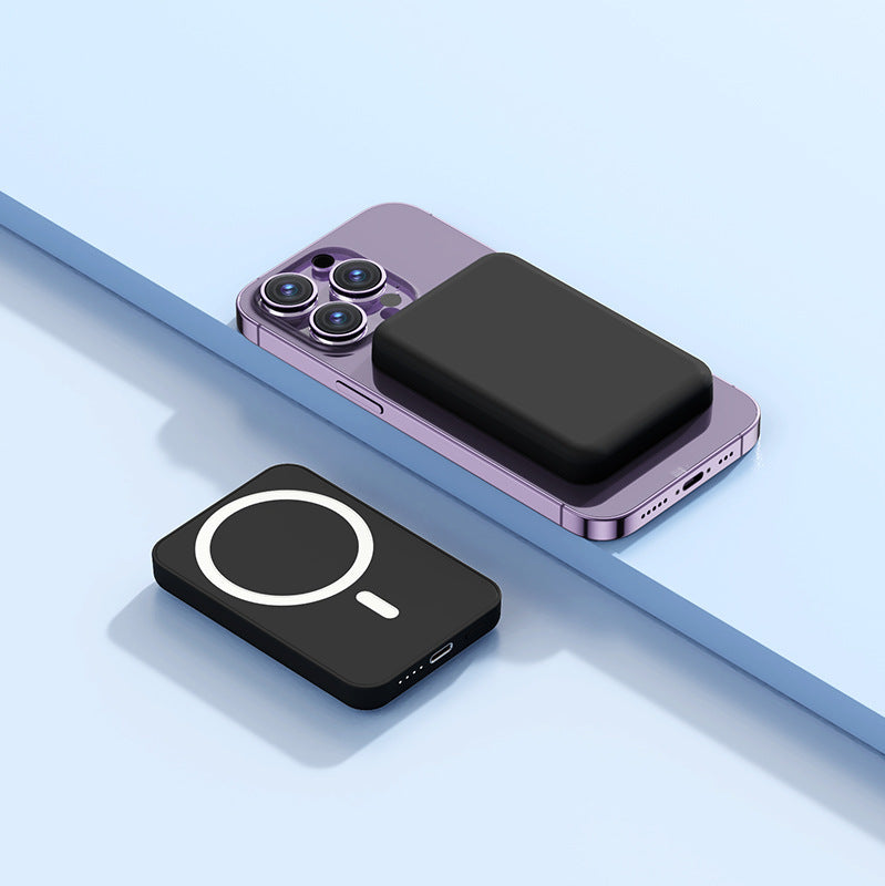 Magnetic Wireless Power Bank with Fast Charging