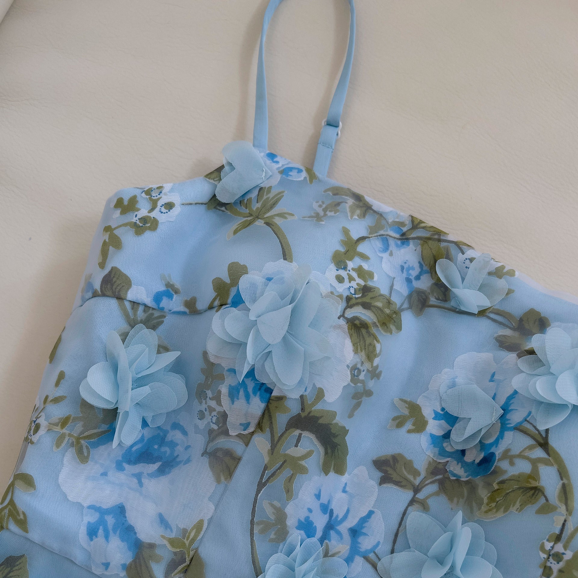 French-Style Elegant Spaghetti Strap Dress For Women With Mesh Three-Dimensional Floral Fairy Design, Waist-Cinching Long Dress 68750 + Cape Y468