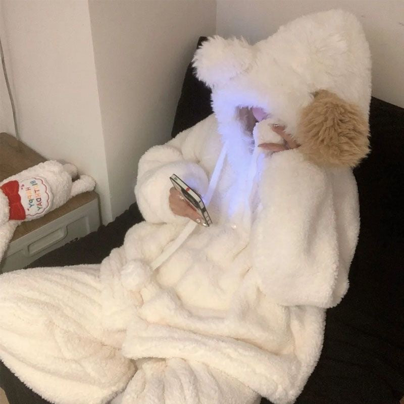 Soft And Waxy Coral Velvet Pajamas For Women, Sweet And Cute Winter Hooded Thickeneded Warm Home Clothes Set That Can Be Worn Outside