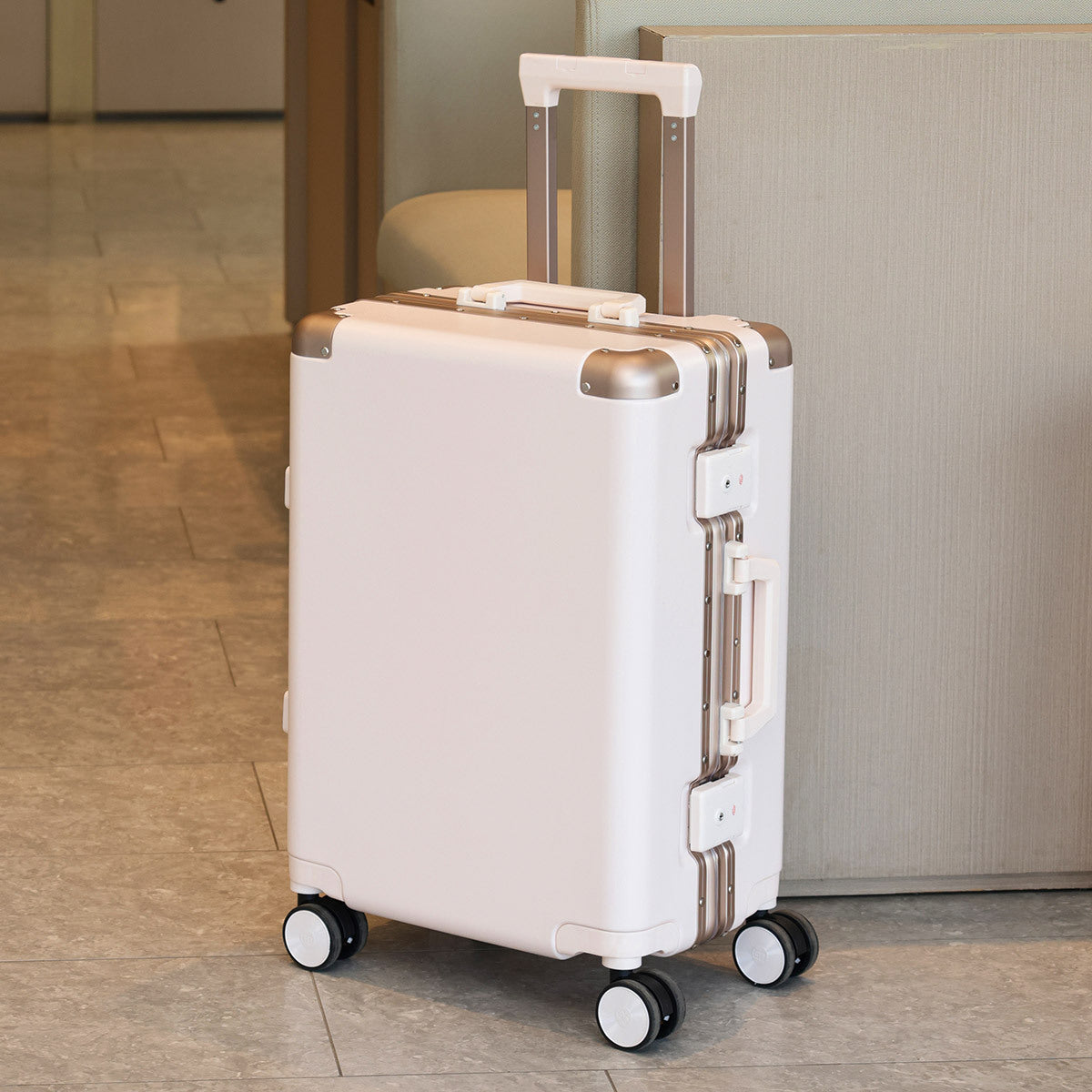 Aluminum Frame Spinner Luggage Case